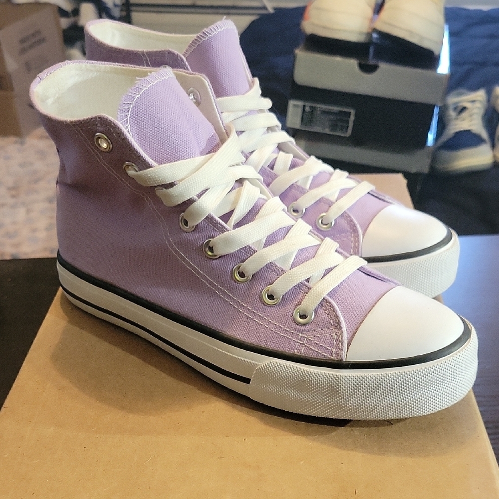 Purple Canvas High-Top Sneakers Womens 6 Boys 4.5 EUC - Picture 3 of 10